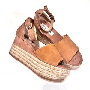 Steve Madden Tan Wedge Sandals